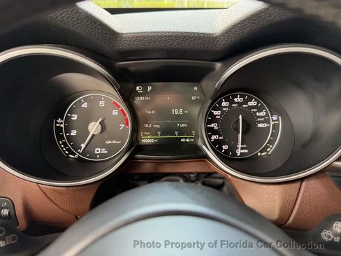 Used 2018 Alfa Romeo Stelvio Ti image 36