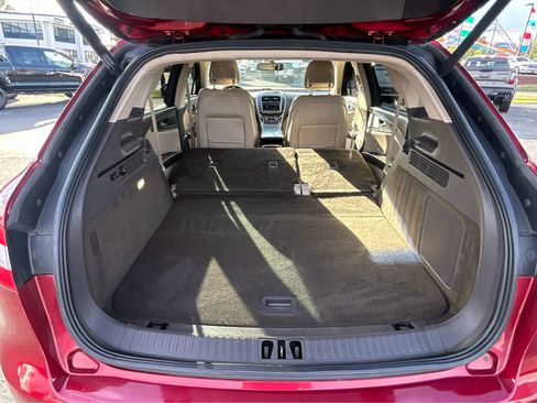 Used 2017 Lincoln MKX Select image 7