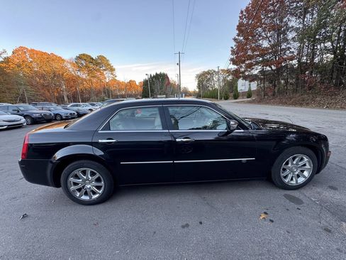 Used 2009 Chrysler 300 C image 4