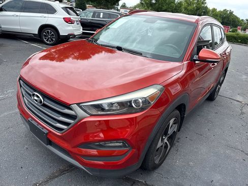 Used 2016 Hyundai Tucson Sport FWD image 1