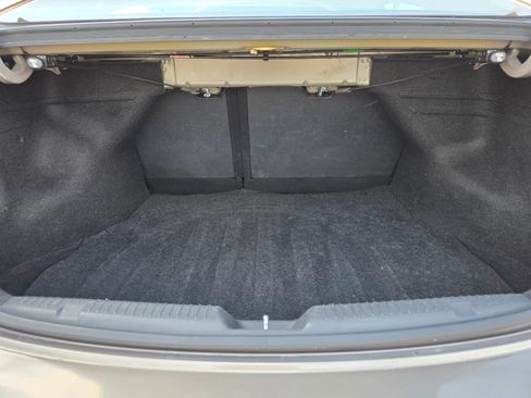 Used 2014 Hyundai Elantra SE FWD image 8