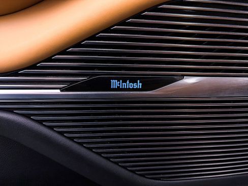 Used 2023 Jeep Grand Wagoneer Series III image 4