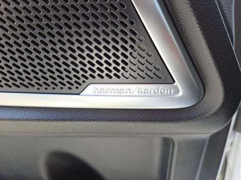 Used 2024 Kia Telluride SX image 12