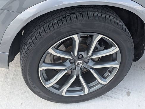Used 2018 Volvo XC90 T6 Momentum w/ Convenience Package AWD/4WD image 25