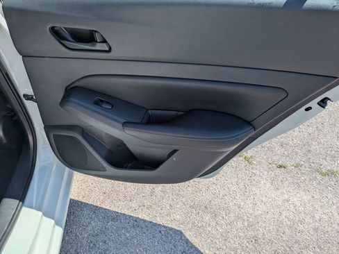 Used 2025 Nissan Altima 2.5 SV FWD image 27