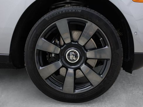 Certified 2023 Rolls-Royce Cullinan w/ Cullinan Package AWD/4WD image 8