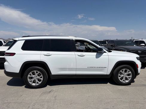 Used 2023 Jeep Grand Cherokee L Limited AWD/4WD image 2