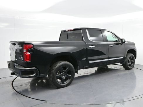 Used 2023 Chevrolet Silverado 1500 High Country w/ High Country Premium Package AWD/4WD image 7