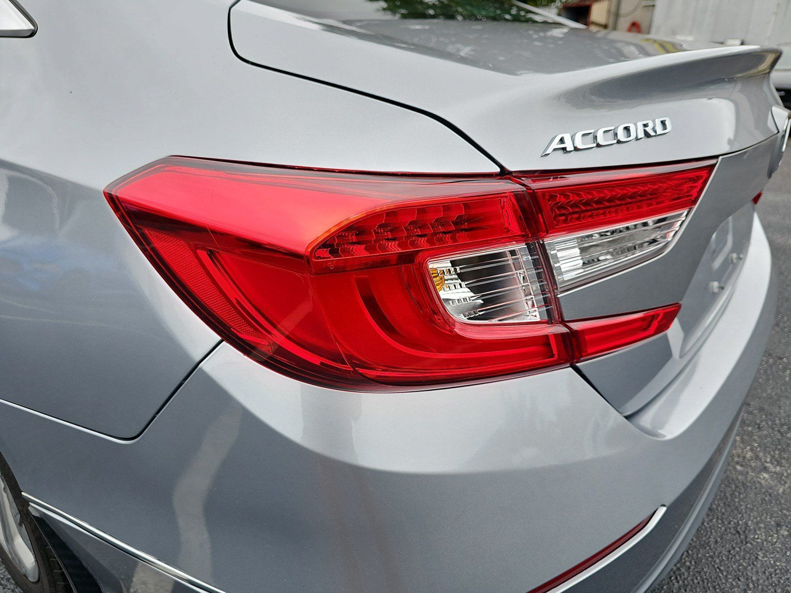 Used 2018 Honda Accord EX image 35