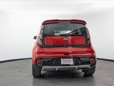 Used 2018 Kia Soul ! w/ Tech Package FWD image 7