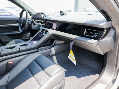 New 2026 Porsche Taycan image 27