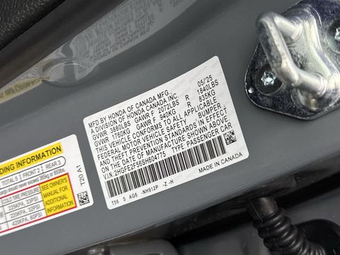 Used 2025 Honda Civic Sport image 32