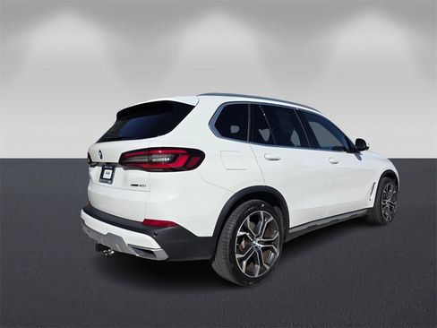 Certified 2022 BMW X5 xDrive40i w/ Premium Package image 4