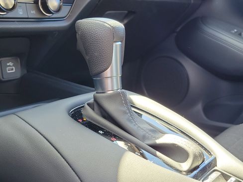 Certified 2025 Honda HR-V LX image 24