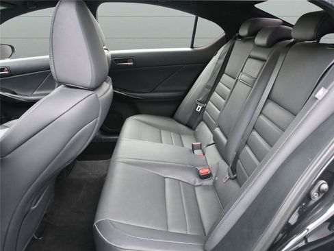 Used 2022 Lexus IS 350 F Sport image 12