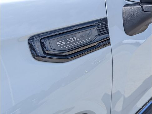 New 2026 GMC Sierra 1500 SLT w/ SLT Premium Plus Package AWD/4WD image 11