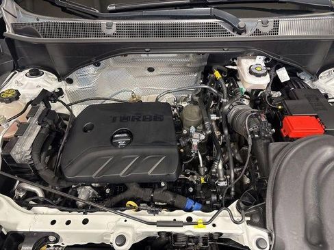 Used 2024 Buick Encore GX Avenir w/ Avenir Technology Package image 31