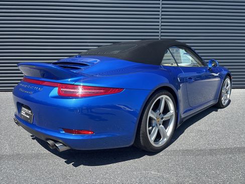Used 2016 Porsche 911 Carrera 4S AWD/4WD image 5