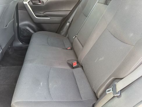 Used 2023 Toyota RAV4 LE AWD/4WD image 8