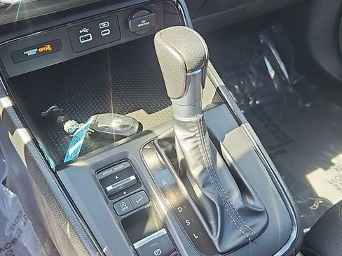 Certified 2025 Honda CR-V EX image 25