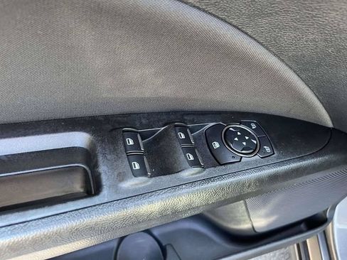 Used 2018 Ford Fusion SE w/ Fusion SE Technology Package FWD image 19