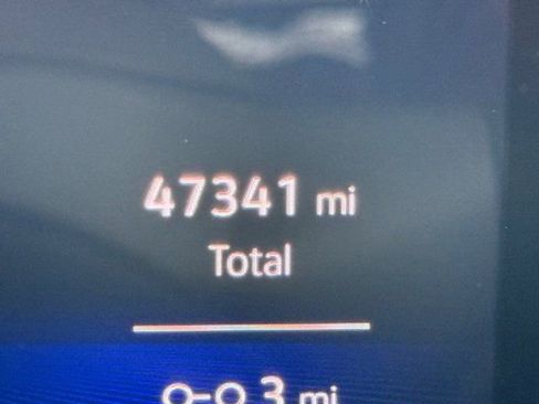 Used 2023 Volkswagen Jetta SE w/ Panoramic Sunroof Package image 16