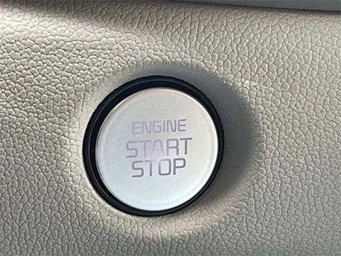 New 2025 Kia Sorento S image 18