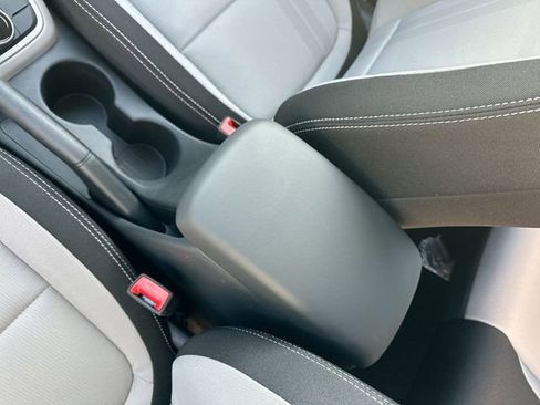 New 2025 Hyundai Venue SEL image 24