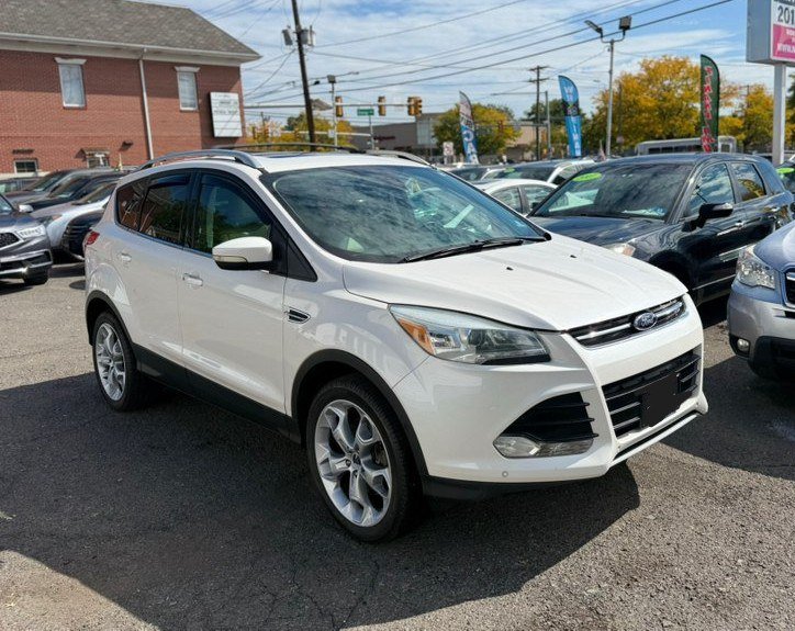 Used 2014 Ford Escape Titanium w/ Equipment Group 401A AWD/4WD image 3
