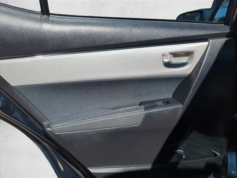 Used 2017 Toyota Corolla LE image 23