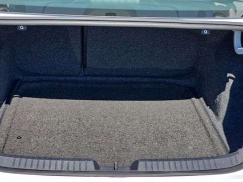 Used 2022 Volkswagen Jetta Sport image 12