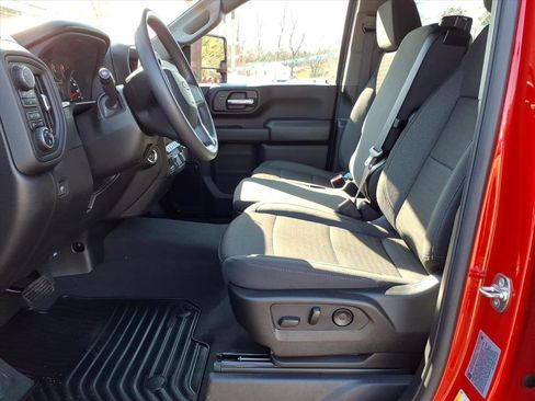 Certified 2025 Chevrolet Silverado 2500 Custom w/ Custom Value Package image 7