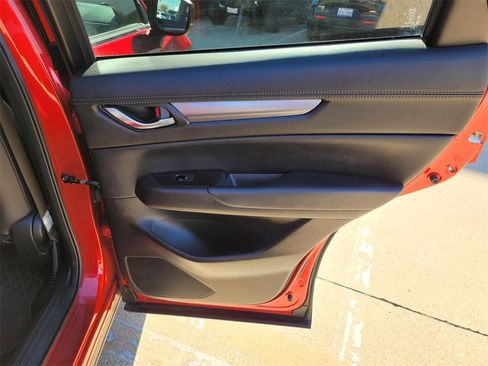 Used 2020 MAZDA CX-5 Touring image 9