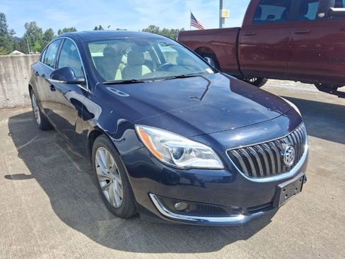 Used 2016 Buick Regal FWD image 2