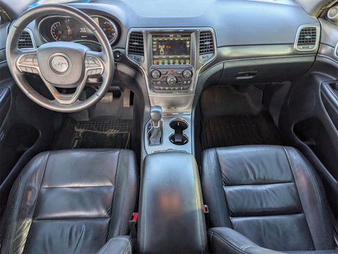Used 2018 Jeep Grand Cherokee Limited image 5