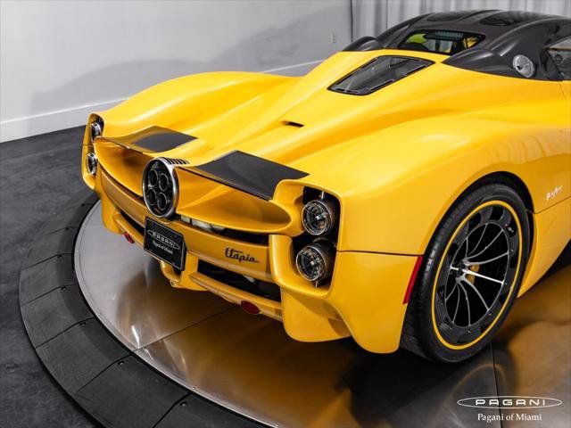 Used 2024 Pagani Utopia RWD image 45