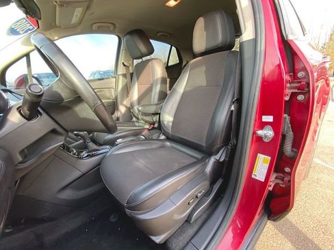 Used 2018 Buick Encore Preferred image 18