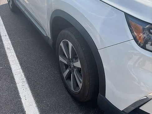 Used 2023 Honda Pilot Elite image 4