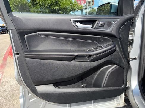 Used 2023 Ford Edge Titanium AWD/4WD image 19