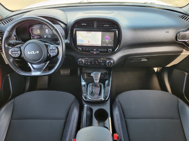 Used 2023 Kia Soul GT-Line FWD image 6