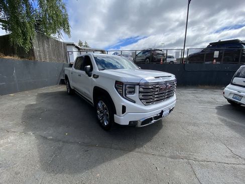 Used 2024 GMC Sierra 1500 Denali AWD/4WD image 8