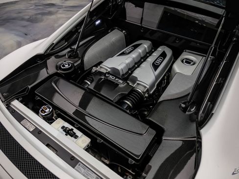 Used 2010 Audi R8 V10 image 99