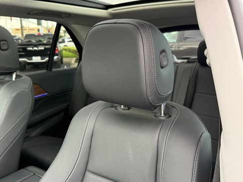 Certified 2026 Mercedes-Benz GLE 450 4MATIC image 3