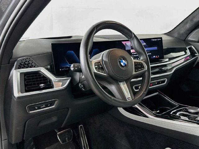 Used 2026 BMW X7 xDrive40i AWD/4WD image 9