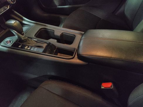 Used 2025 Nissan Sentra S FWD image 26