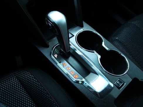 Used 2010 GMC Terrain SLE image 8