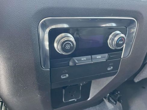 Certified 2023 GMC Yukon SLT image 12