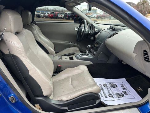 Used 2004 Nissan 350Z Touring RWD image 6
