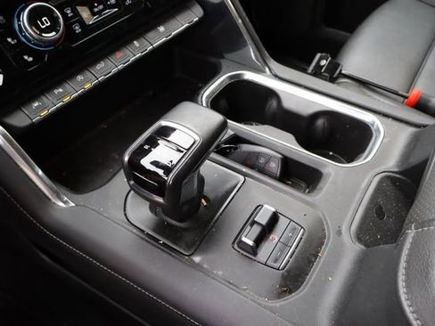 Certified 2024 GMC Sierra 1500 Denali RWD image 27