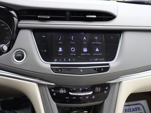 Used 2020 Cadillac XT5 Premium Luxury AWD/4WD image 16